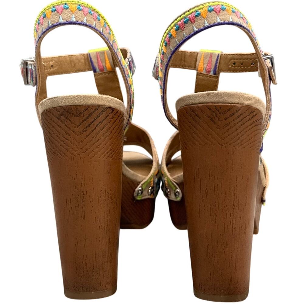 Gianni Bini Retro Glam Aztec Print 5" Wood Platform Heel T-Strap Sandal Women 9 - Picture 3 of 8